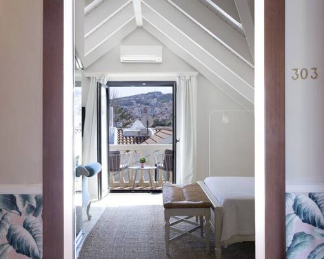 The Alley Boutique Hotel & Spa-3