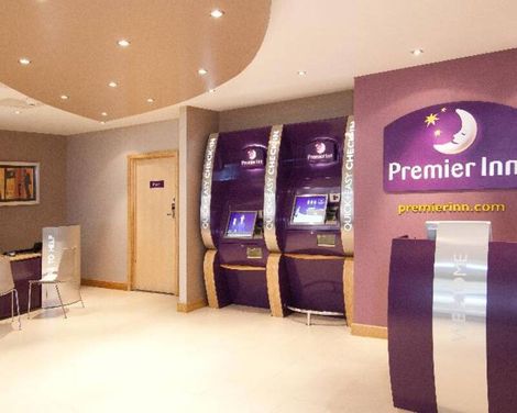 Premier Inn Sunbury Kempton Park