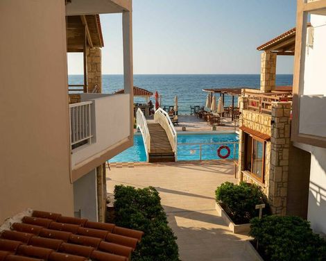 Ekavi Hotel