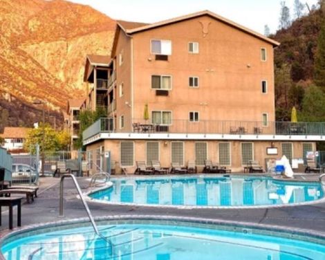 Yosemite View Lodge-3