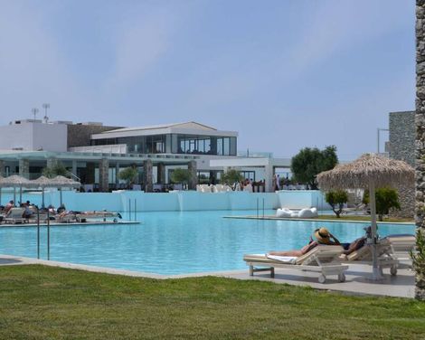 Diamond Deluxe Hotel