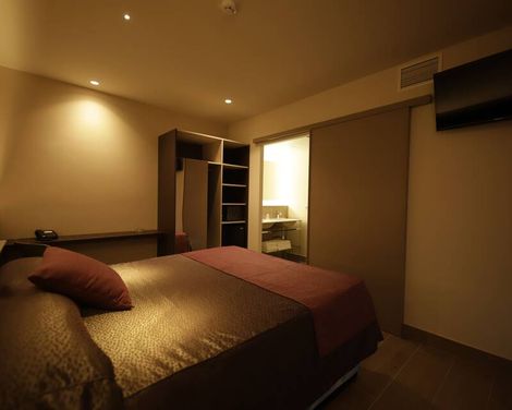Hotel Papi Blau