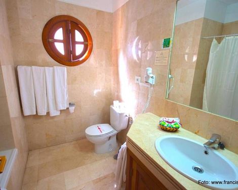 Klayman Olivina Aparthotel-2