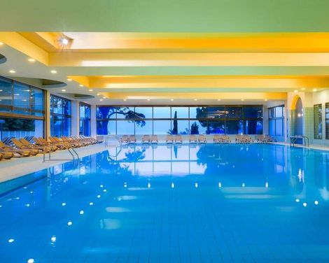 Remisens Premium Hotel Metropol-1