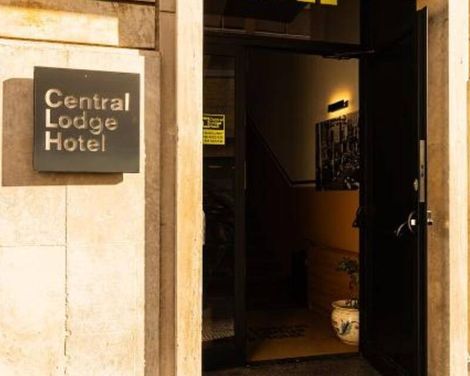 Hotel Central Lodge