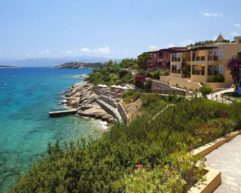 Candia Park village