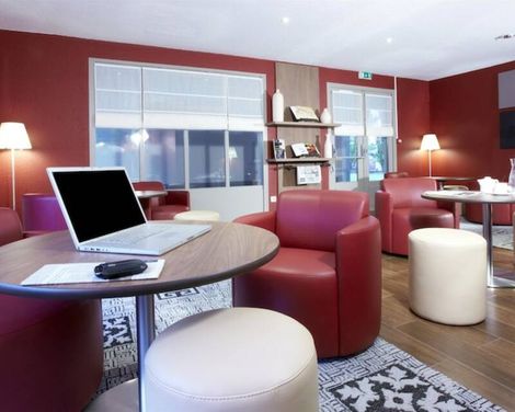 Campanile Les Ulis-0