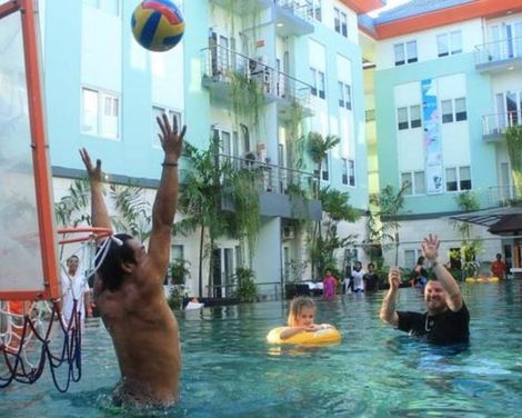 HARRIS Hotel & Residence Riverview Kuta Bali