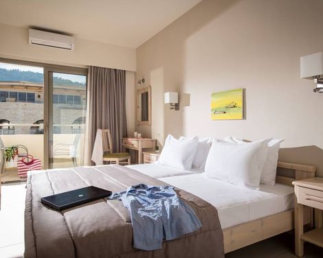 Malliotakis Beach Hotel