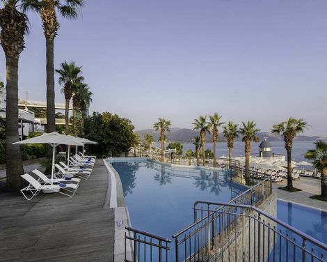 Blue Dreams Resort
