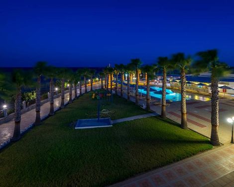 Mammis Beach Hotel