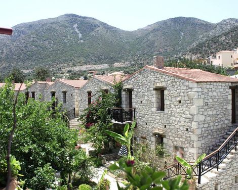 Stone Village Petrino Horio-1