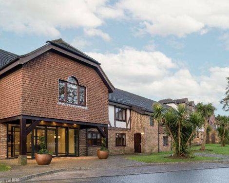 Elite Venue Selection Felbridge - Gatwick-3