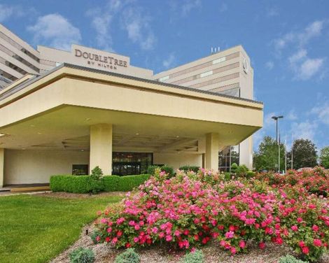 DoubleTree by Hilton Hotel Newark Airport