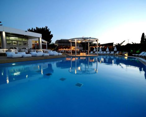 Palm Beach Hotel