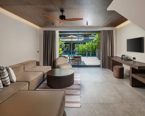 Jacaranda Luxury