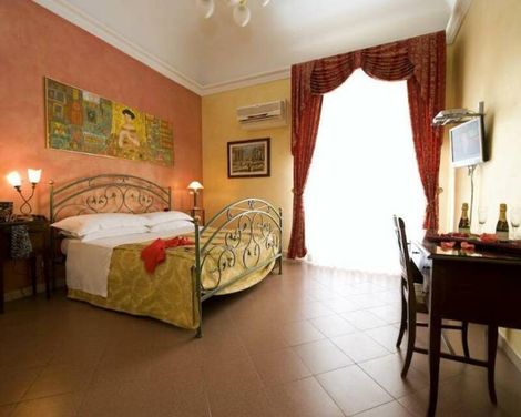 Hotel Joli