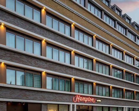 Hampton by Hilton London City-1