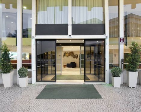 Holiday Inn Lisbon-2
