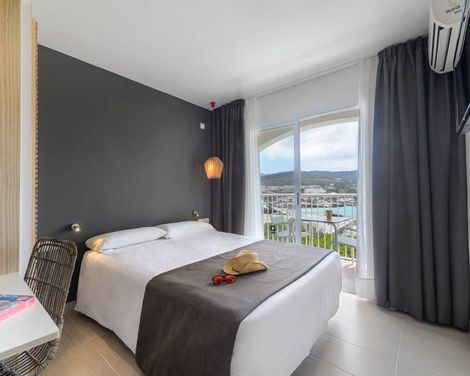 Hotel Vibra Cala Tarida