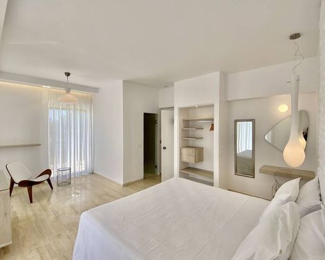 Bruskos Hotel & Suites