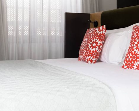Suites 1478-2