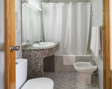 Hotel Amic Can Pastilla-0