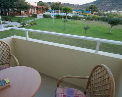 Zoes Hotel