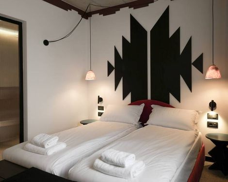 Bazaar Hotel
