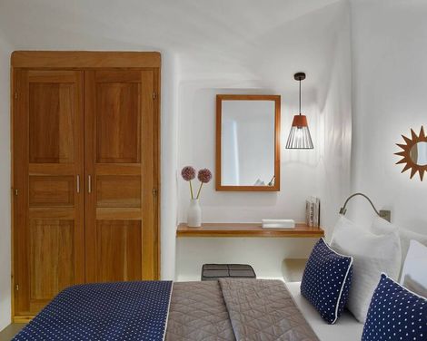 La Perla Villas & Suites