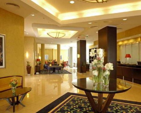 Courtyard by Marriott Prague City-2