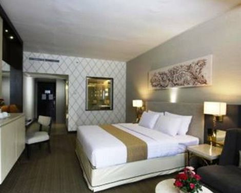 Royal Benja Hotel