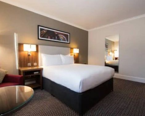 DoubleTree by Hilton Hotel Edinburgh Airport-1