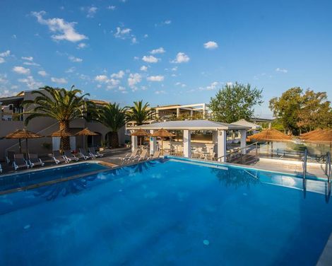 Amour Holiday Resort