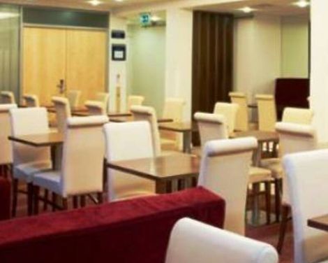 Holiday Inn Express Edinburgh Royal Mile-0