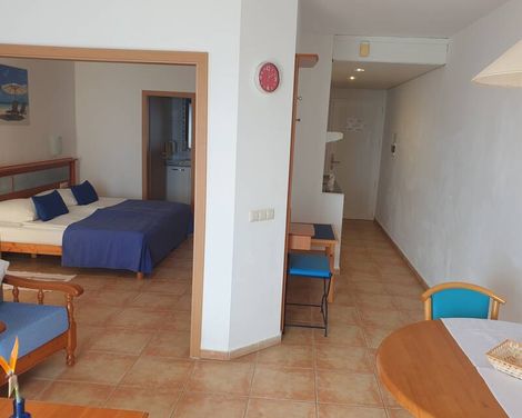 Marina Playa Suites