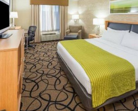 Holiday Inn Express & Suites Henderson-1