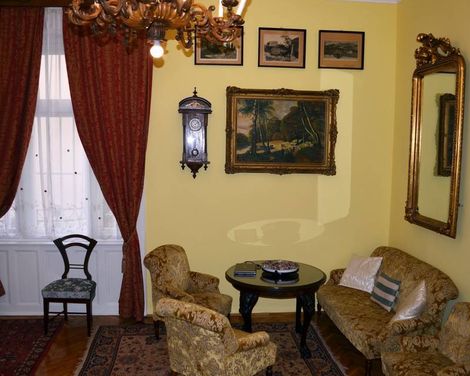 Central Avenue Apartments-2