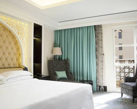 Sheraton Sharjah Beach Resort & Spa-3