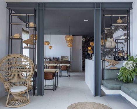 White Exclusive Suites & Villas-2