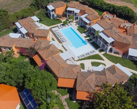 Galanias Hotel & Retreat
