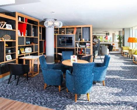 Holiday Inn London - West