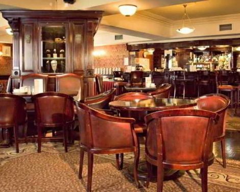 Buswells Hotel