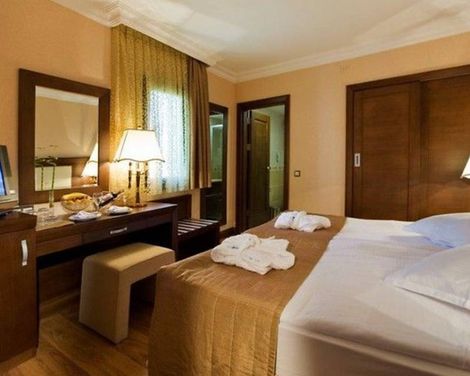 Latanya Park Resort-3