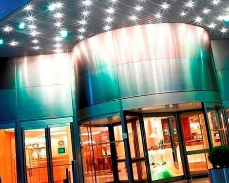 Pullman Madrid Airport & Feria-1