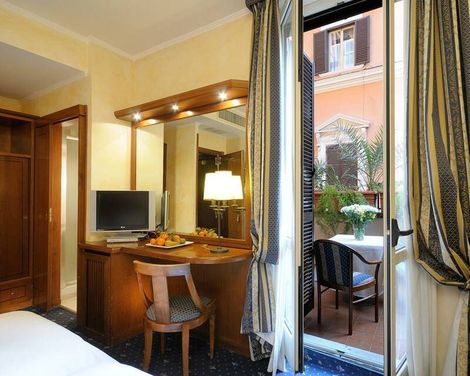 Al Manthia Hotel