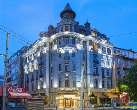 Zeus Essence Bucharest Venezia