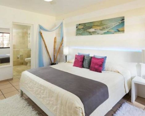 BlueBay Villas Doradas