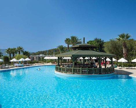 Green Bay Resort & Spa