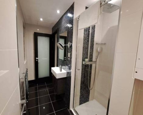 Great Saint Helen Hotel